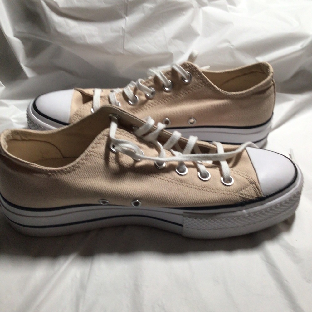 Size 9 Women's Converse All Star Lift Platform Low Coastal Dune Shoes